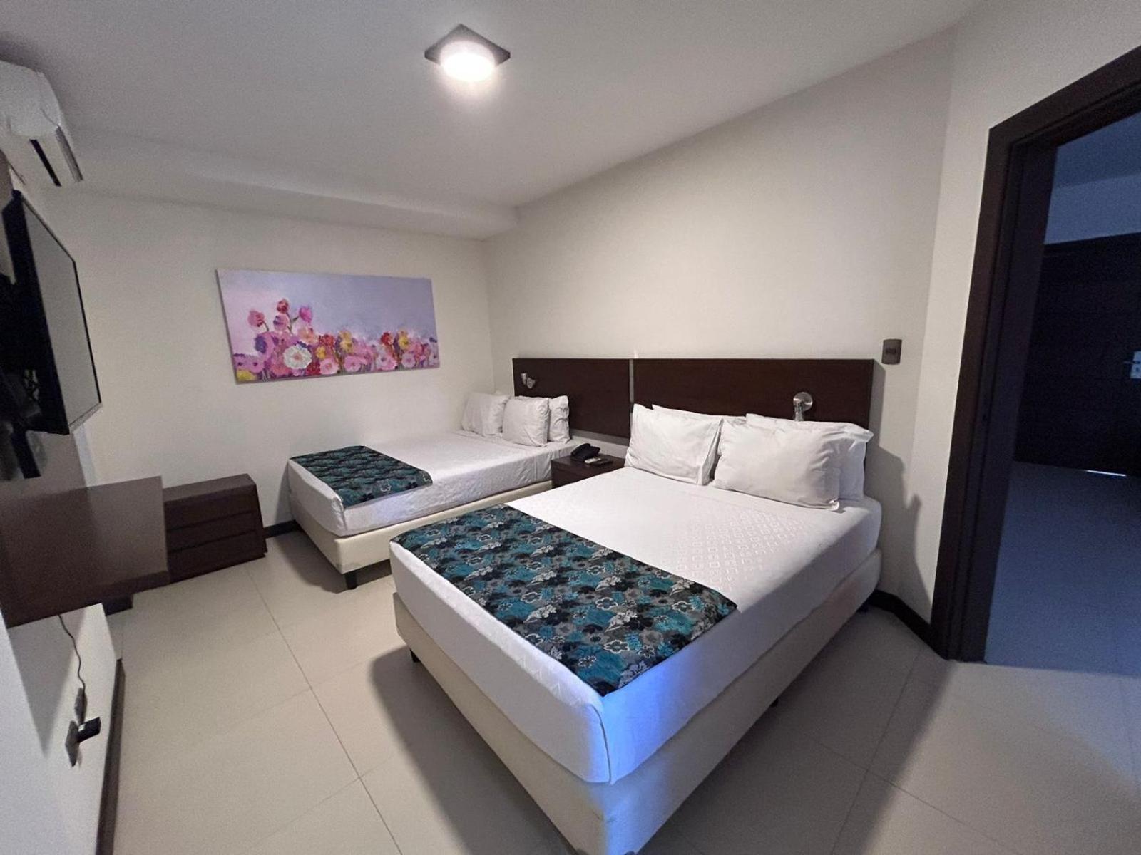 Mai Suites Apart Hotel Santa Cruz de La Sierra Exterior photo